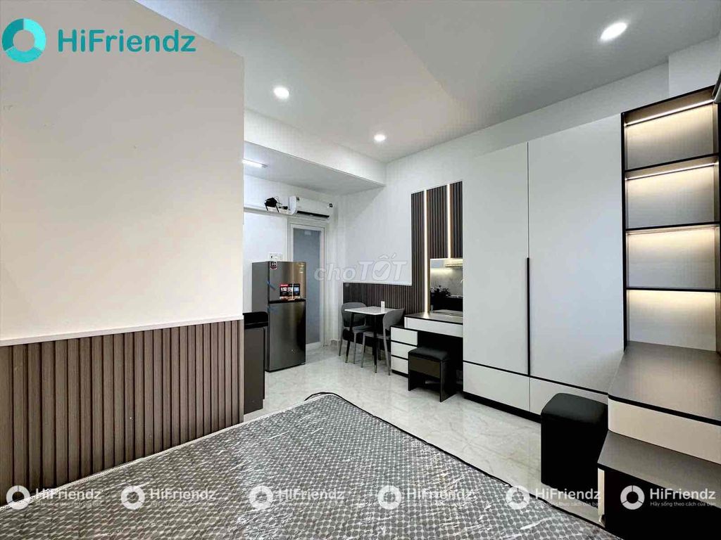 studio style tone tone fine wood - large cool windows in silver