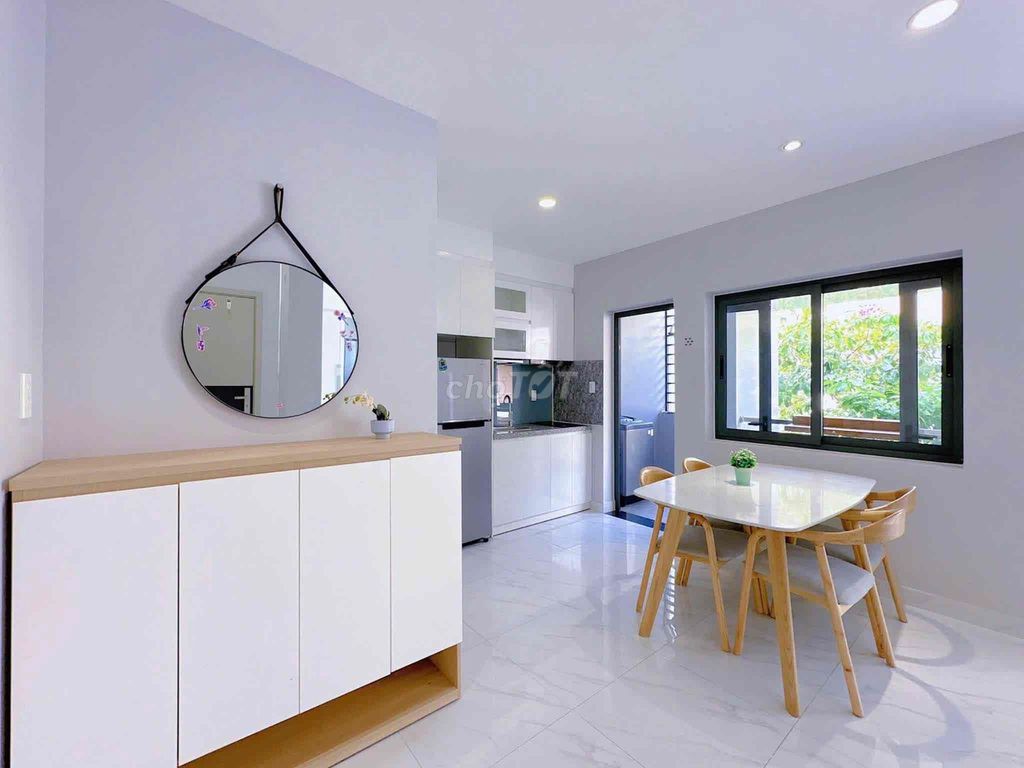 Opening the new apartment near the new market - District 1
