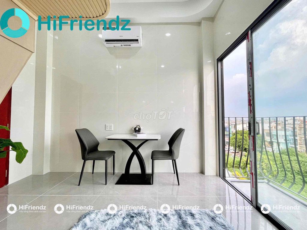 Rent the open balcony full interior elevators
