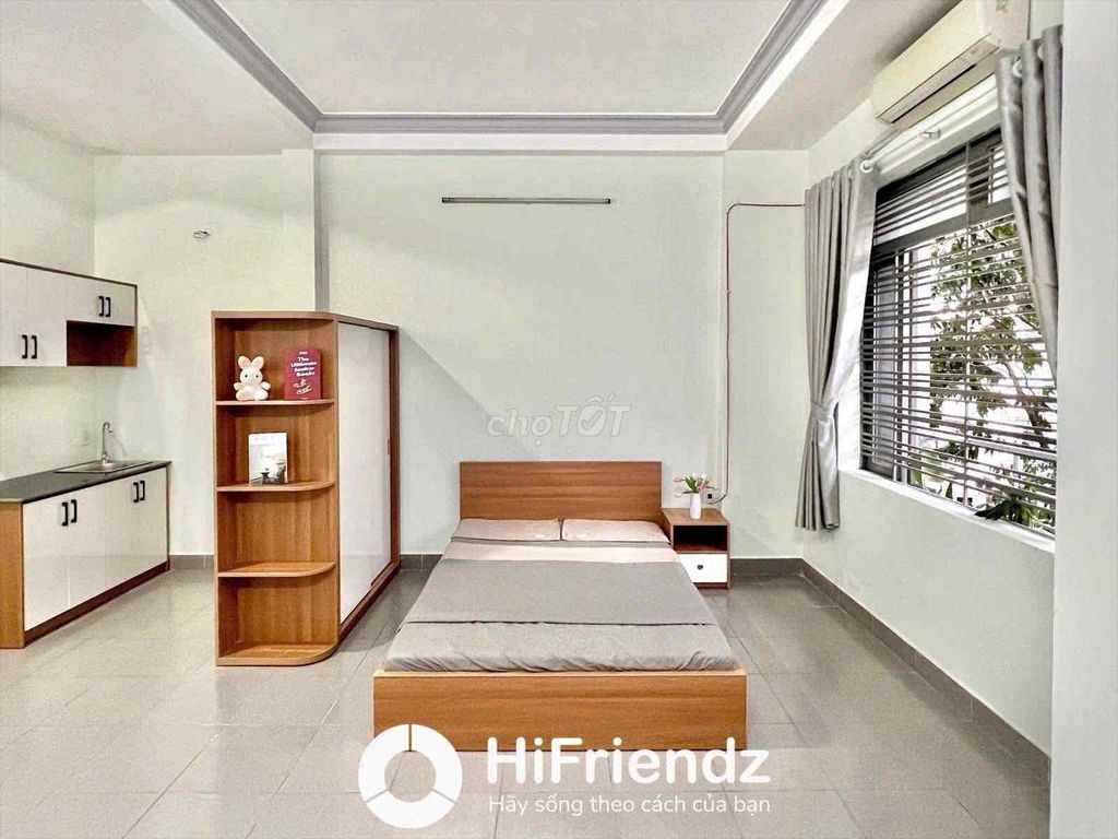 Rent apartment and full interior window right in parcmall