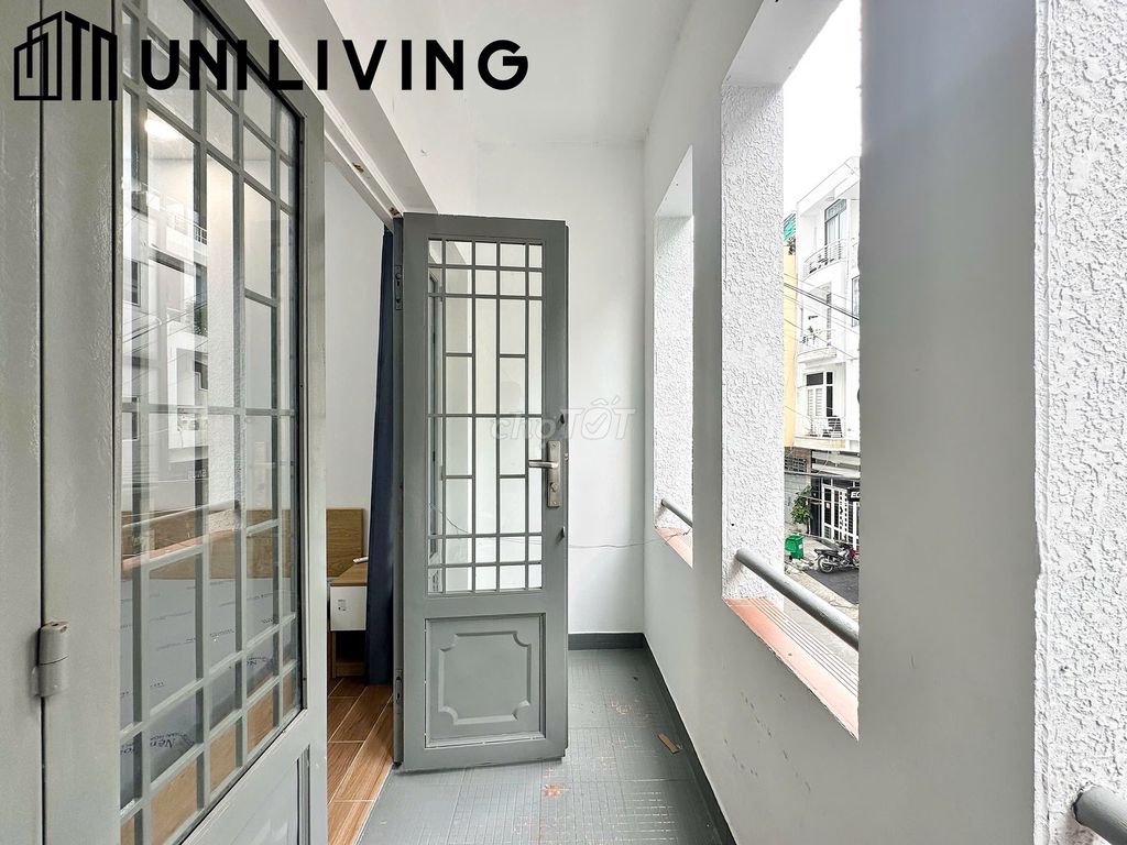 Rent an apartment full of balconies right out of blue view.