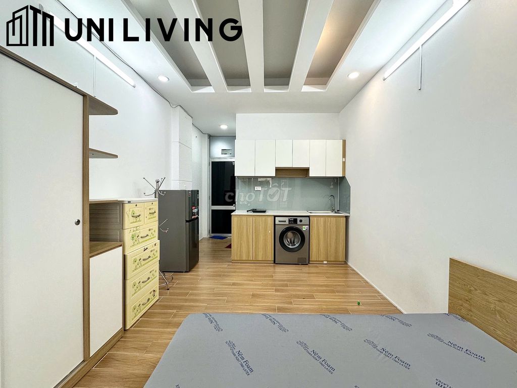 Rent an apartment full of balconies right out of blue view.