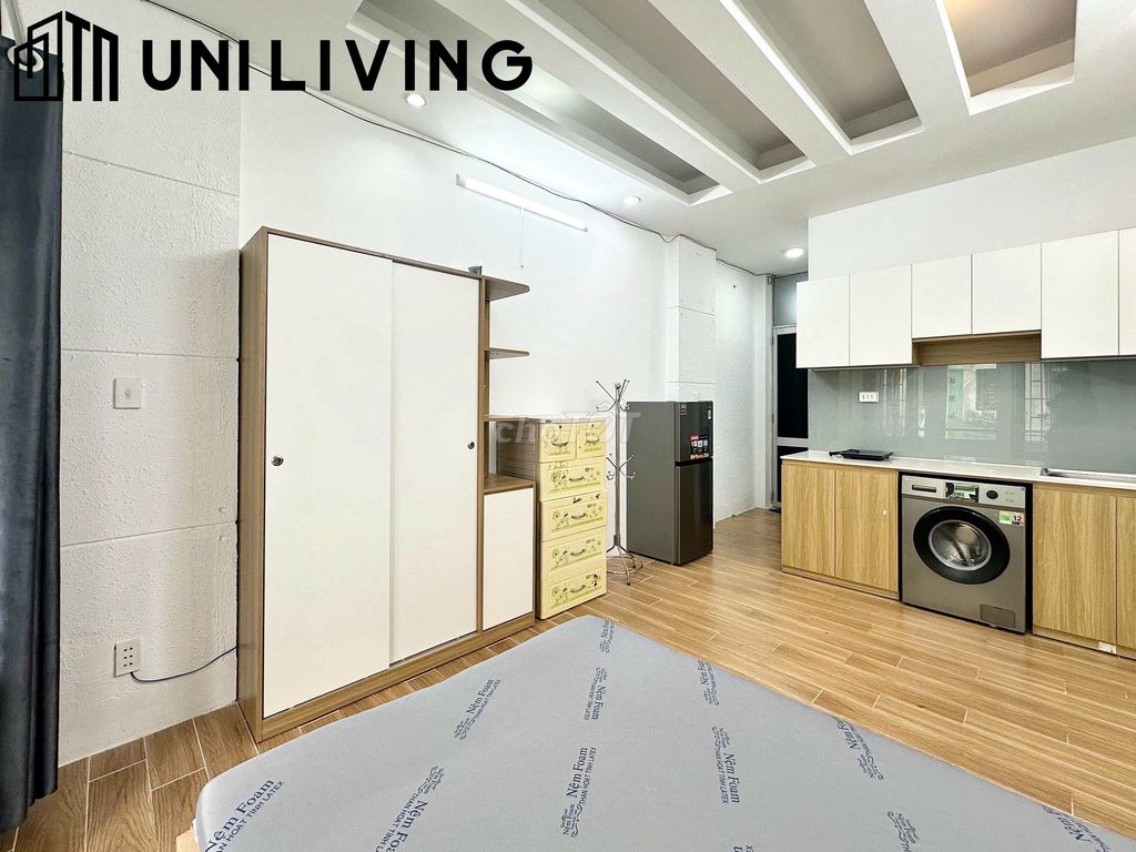 Rent an apartment full of balconies right out of blue view.