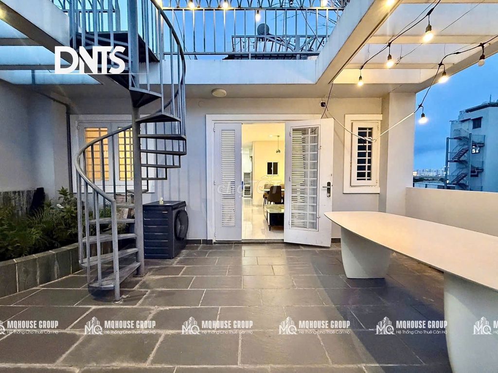 The penthouse 3 bedroom 3 bathrooms are rented in TÂN CẢNG Bình Thạnh, full interior right now.