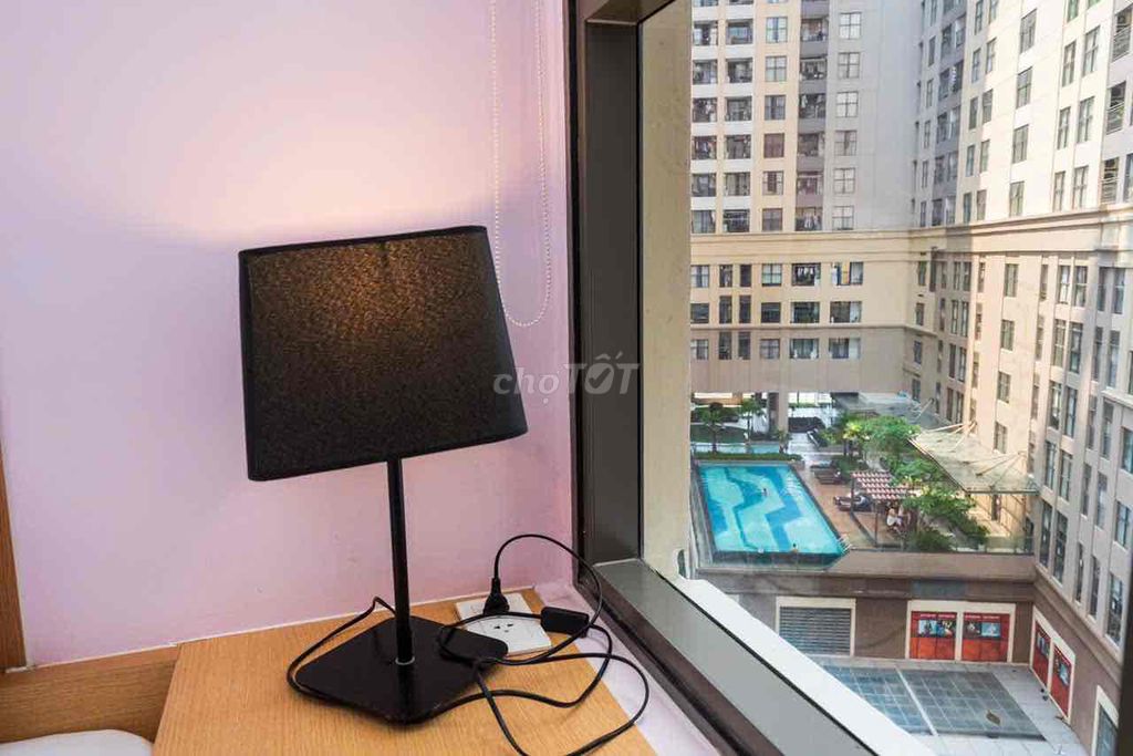 Opening the full interior service apartment near the gas, the center capital.