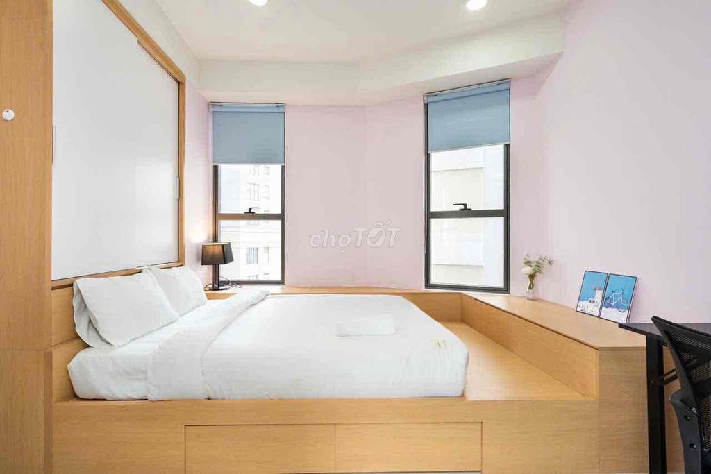 Opening the full interior service apartment near the gas, the center capital.
