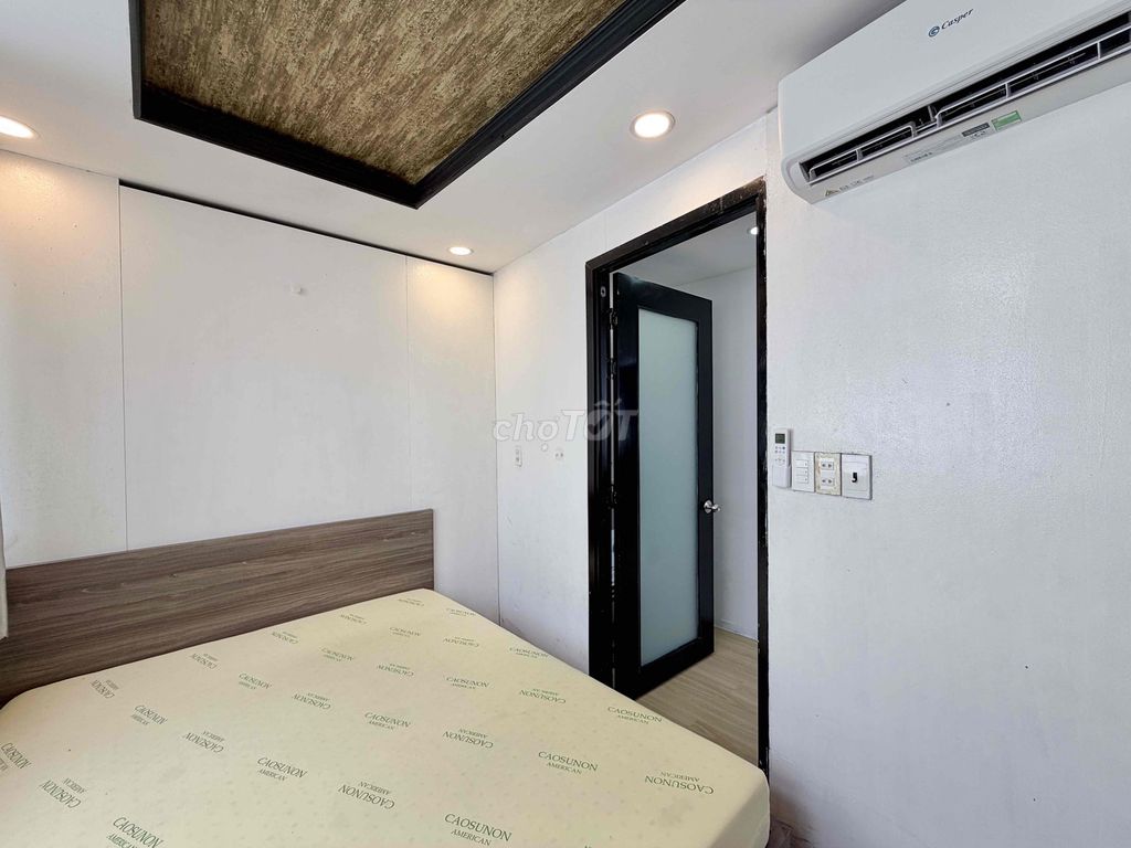 The 1st Bedroom is 50 m2 FullNT With Large Window with Tolicer Cook