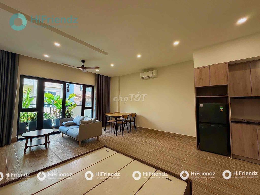 warm flat full-on-stealing interior near utility center