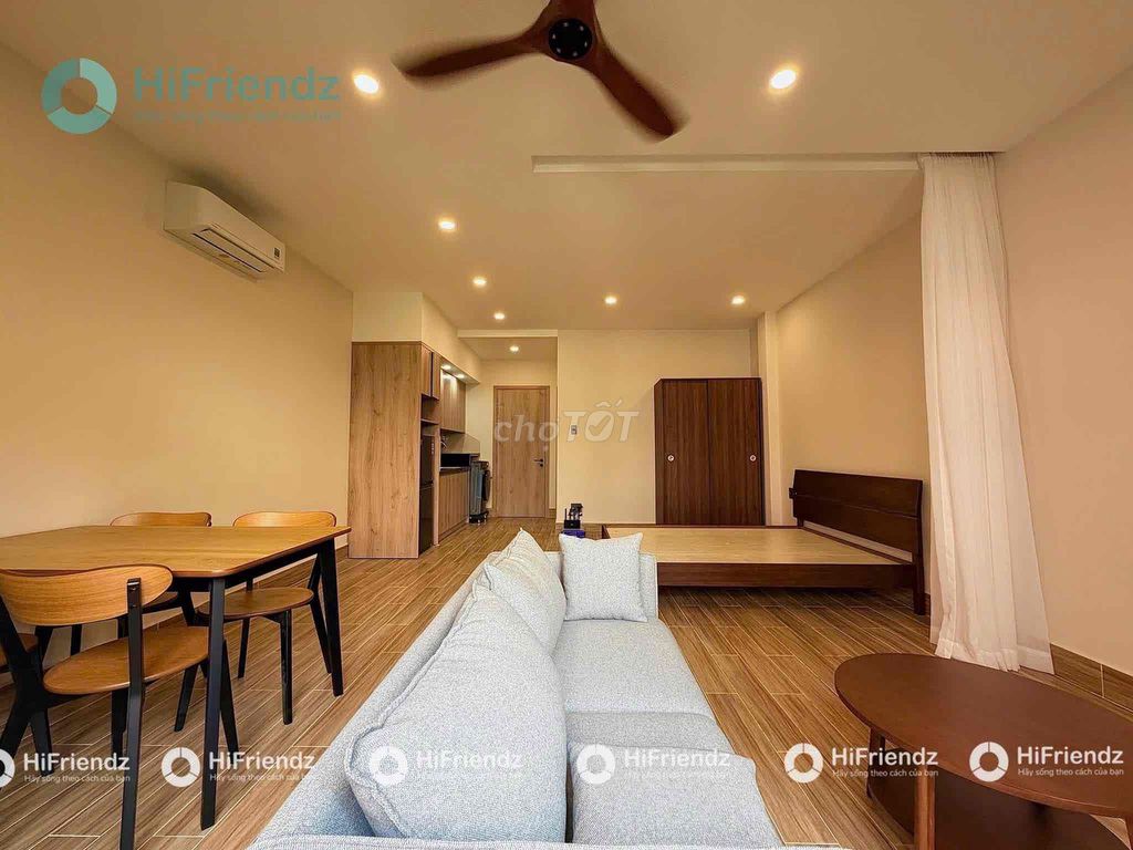 warm flat full-on-stealing interior near utility center