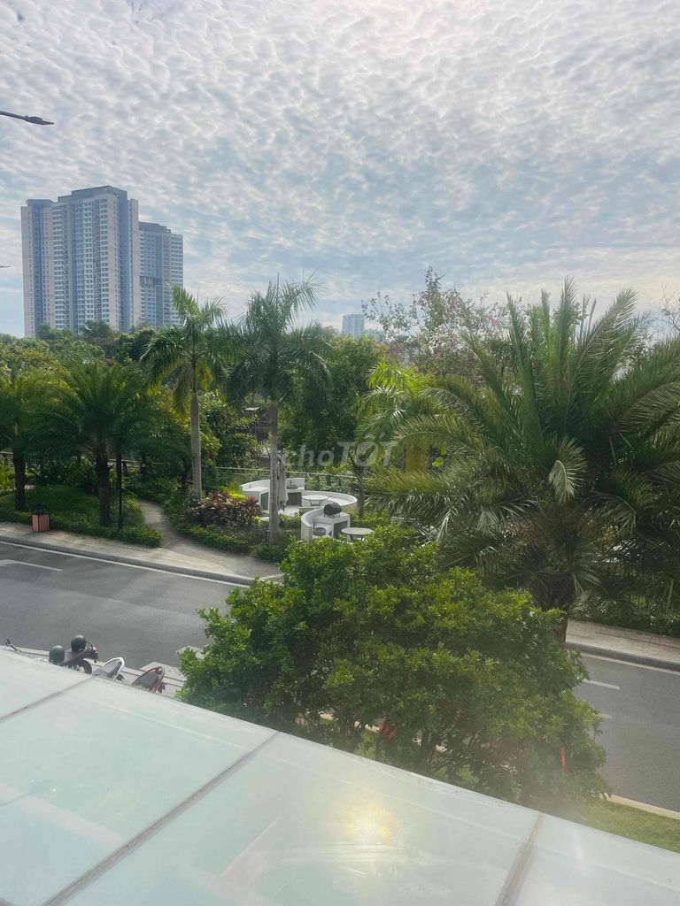 Need to rent apartment 43.7 meters Project Dlusso, District 2.