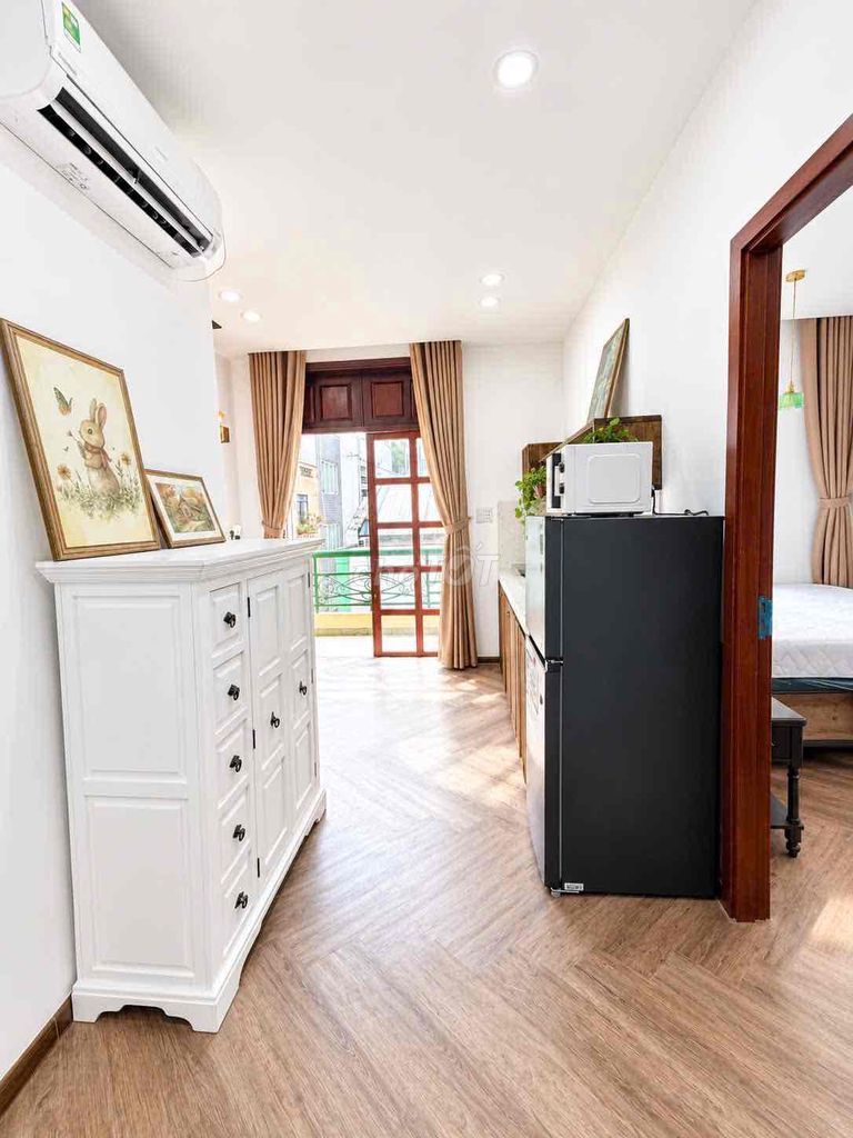 Clear 1 Nguyễn Bỉnh Khiêm balcony bedroom. 1 – Full interior, near District 3.