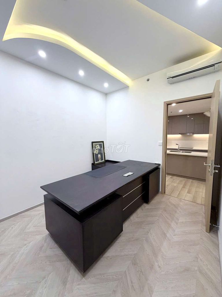 Rent masteri illcore point-- three bedrooms, Vinhomes Grand Park.