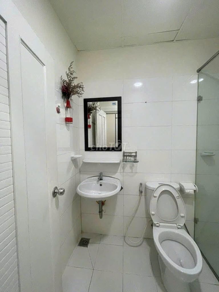 Rent C/c Topaz Home, full interior 71 meters1, 2 bedrooms, 2 toilets, 7 million a month.