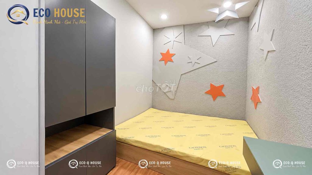 Two airport bedrooms are extremely cheap.