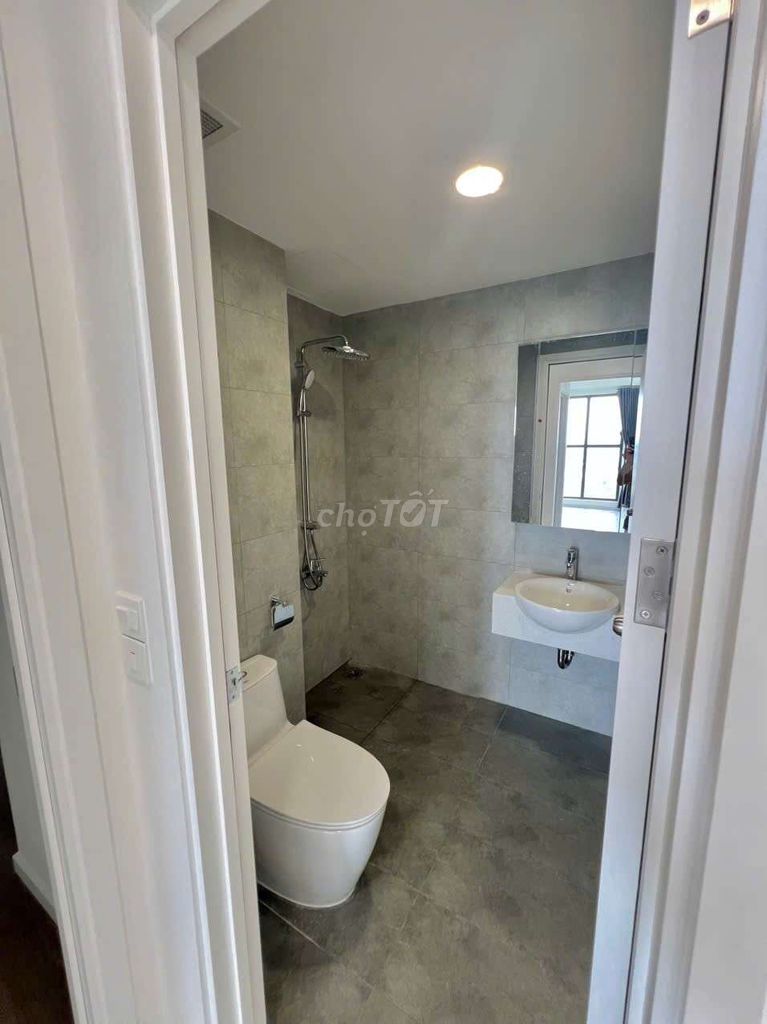 The two bedrooms are 100% new.