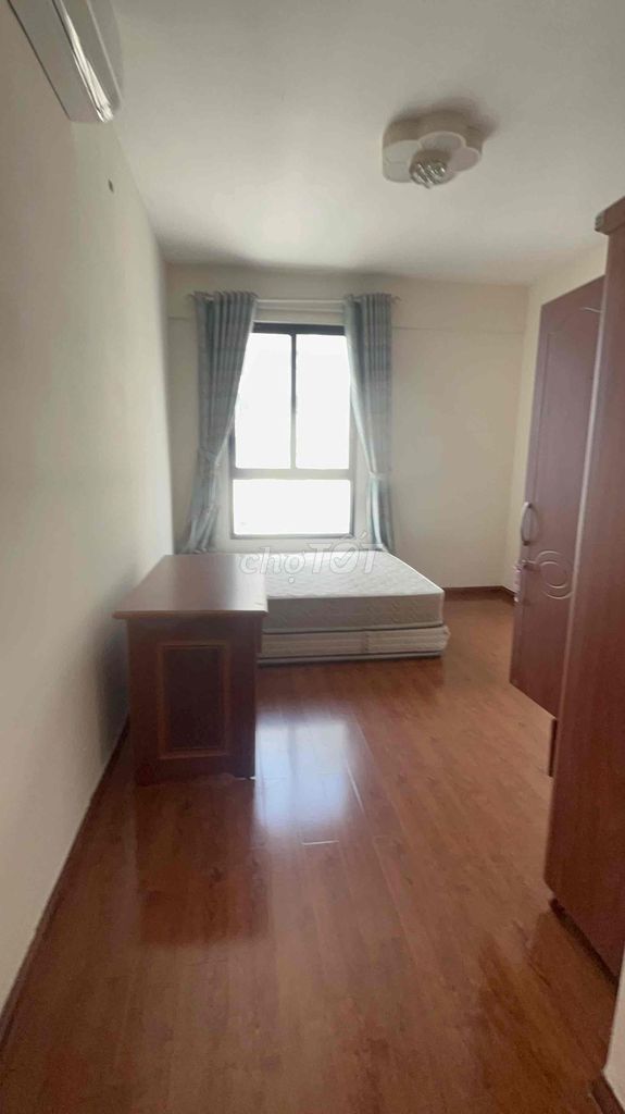 Block A3 rents two rooms, nice interior in 7th.