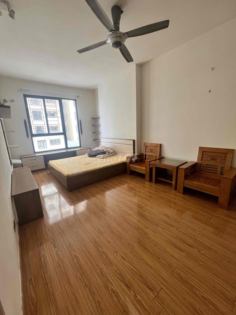 Block A3 rents two rooms, nice interior in 7th.