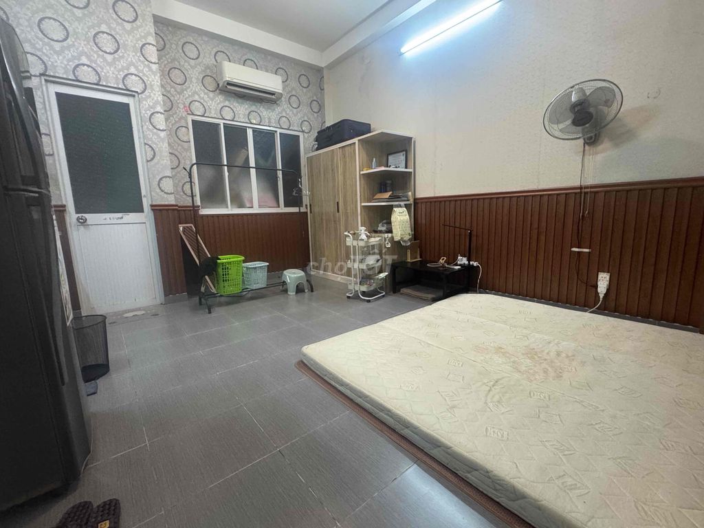 Room 1 Lê Đức Thọ. Right at Loteart Tech, 22 m2 full interior 4.3 million.