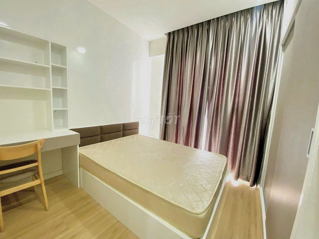 Tân Phước Plaza-Line Li. Three bedrooms for 15 million a month.
