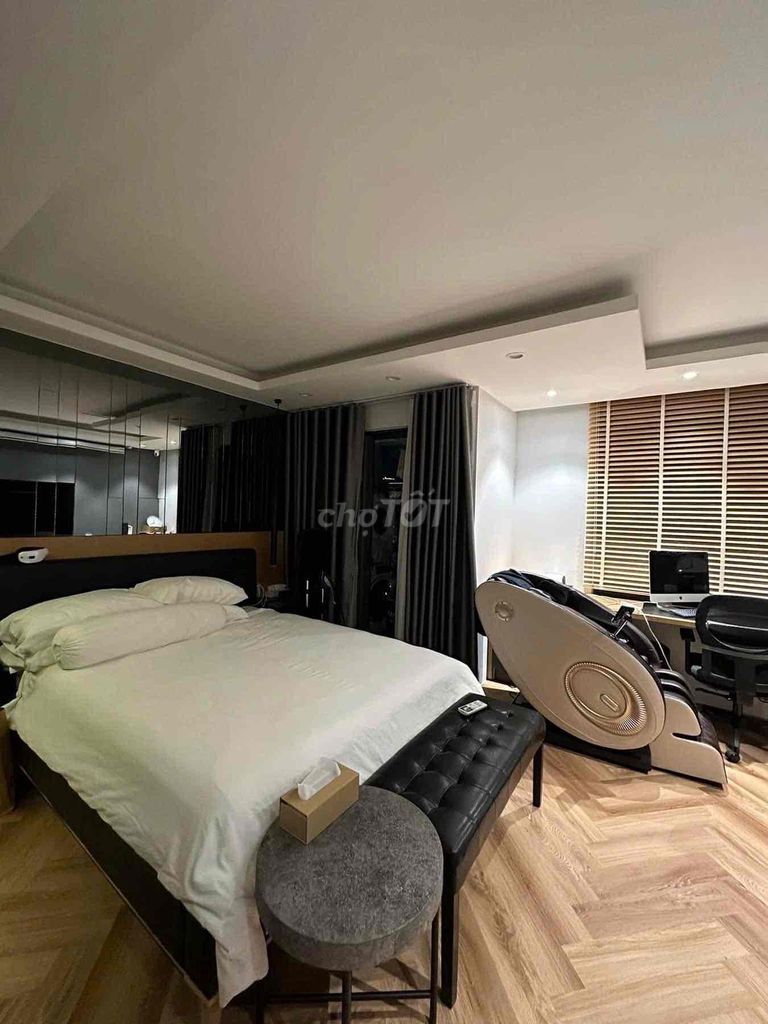 Rent a master master studio full interior M-One nsg