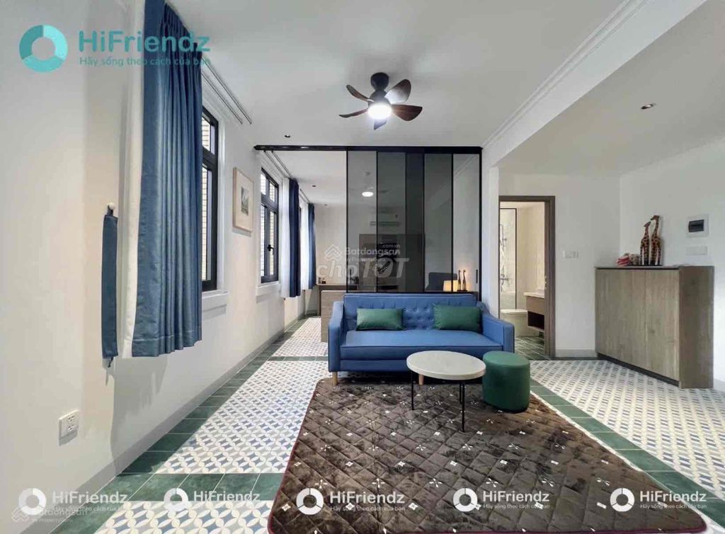 apartment 1 bedroom - full interior - near player - receive visitor west