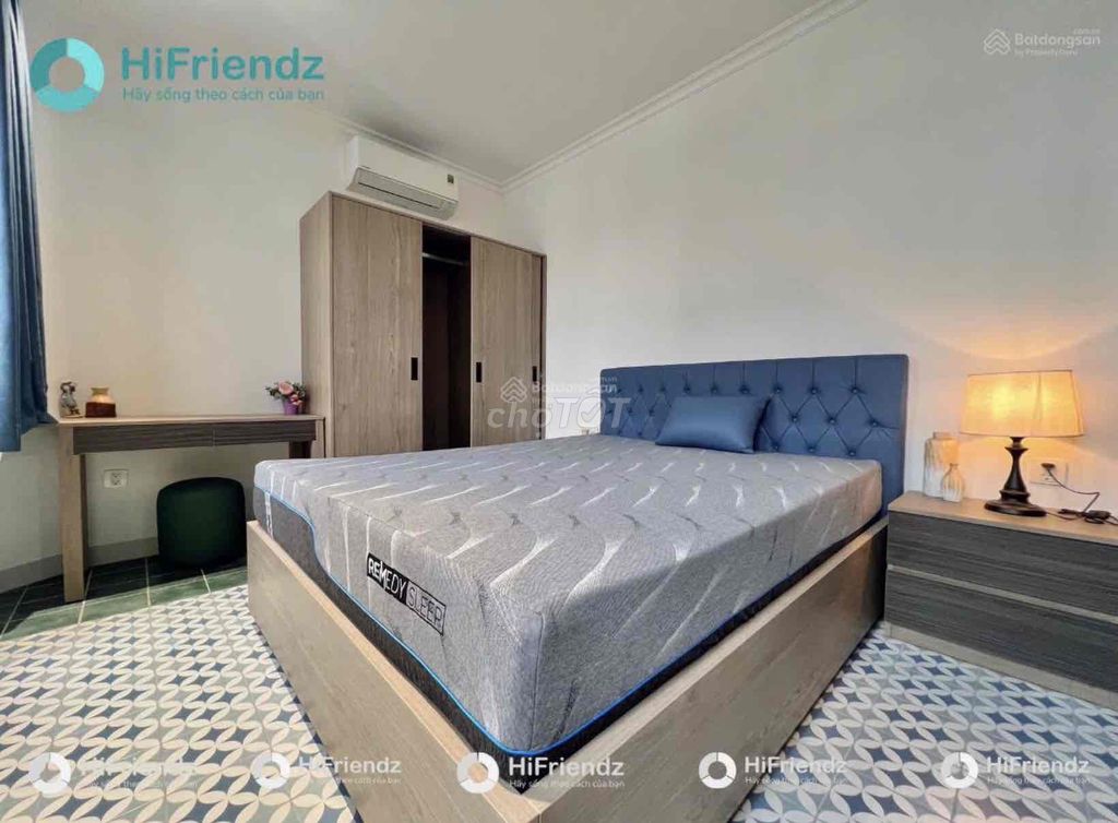 apartment 1 bedroom - full interior - near player - receive visitor west