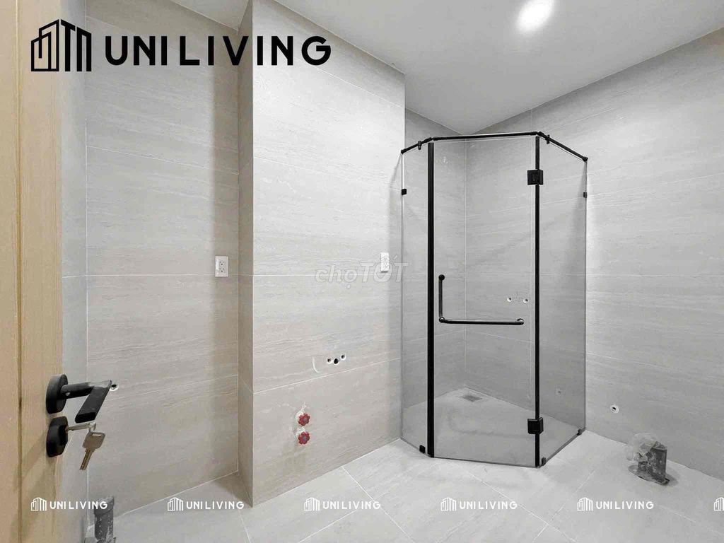 Open two bedrooms in unifying.