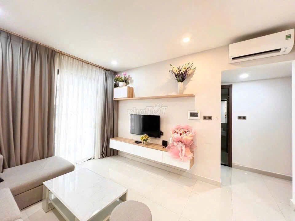 The Plaza Republic apartment is 76 meters-2 p sleeping-ntc-at 14 million a month.