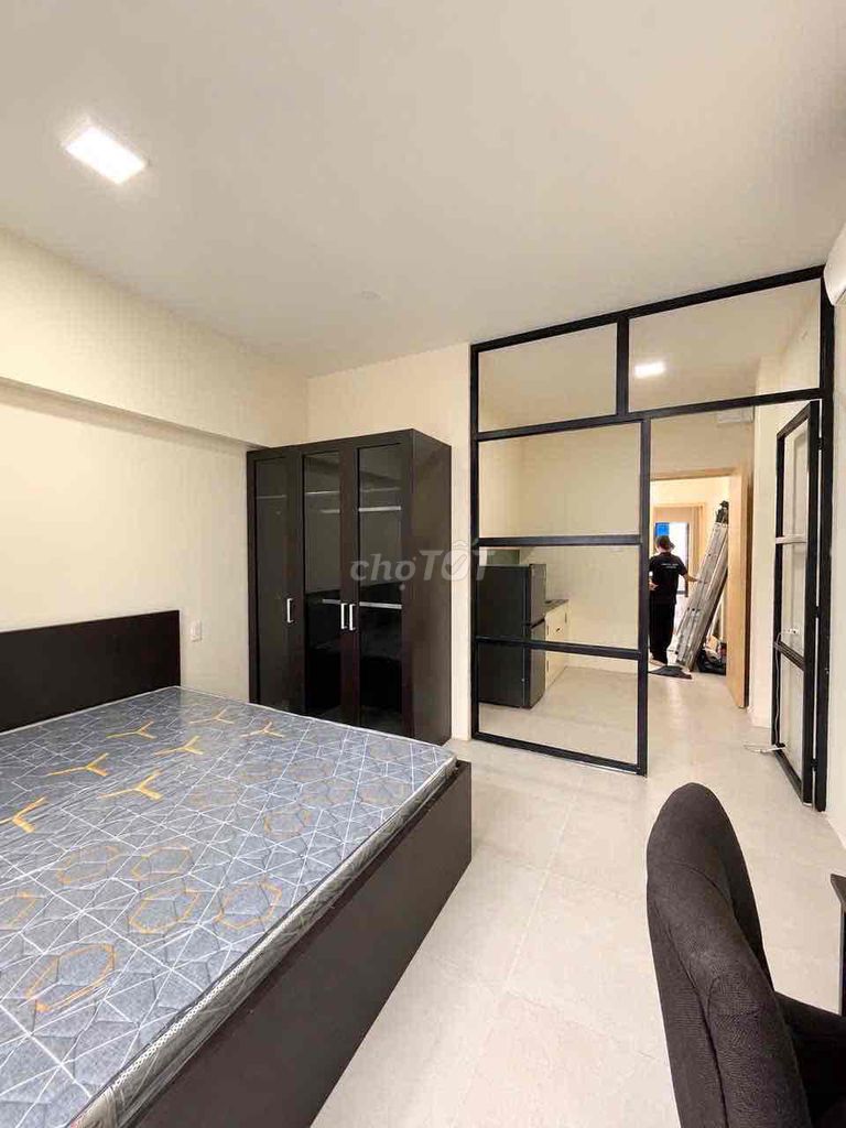 Room 1 of the house is a kitchen cup, full of furniture at the heart of District 7