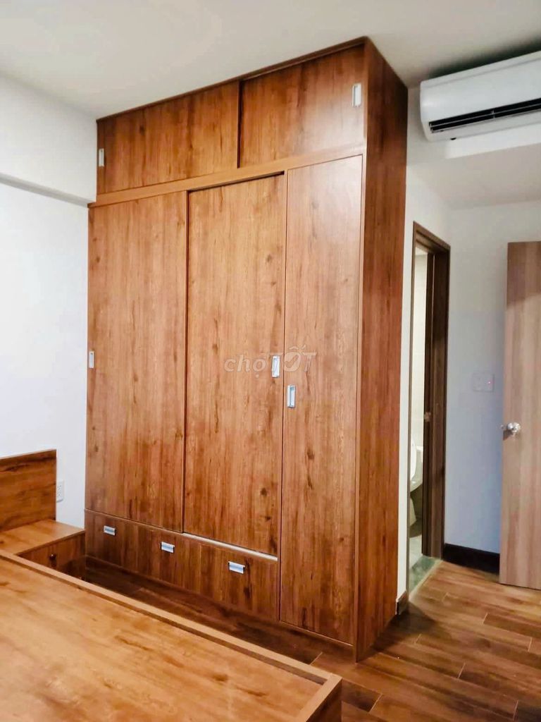 Rent the Akari City Guardian.