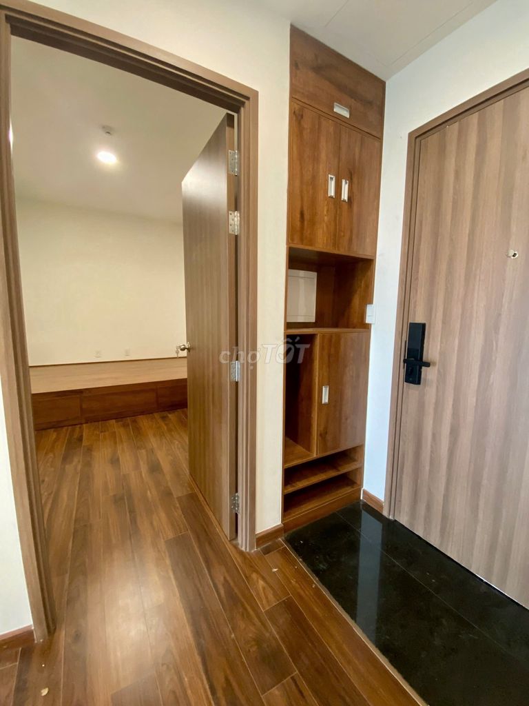 Rent the Akari City Guardian.