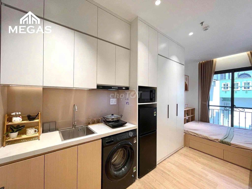 The apartment's just opened up. Full interior right here in Tân Hương.