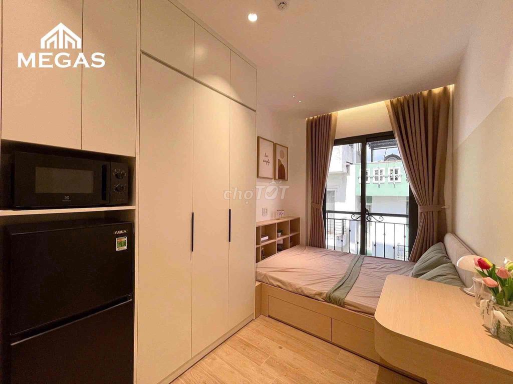 The apartment's just opened up. Full interior right here in Tân Hương.