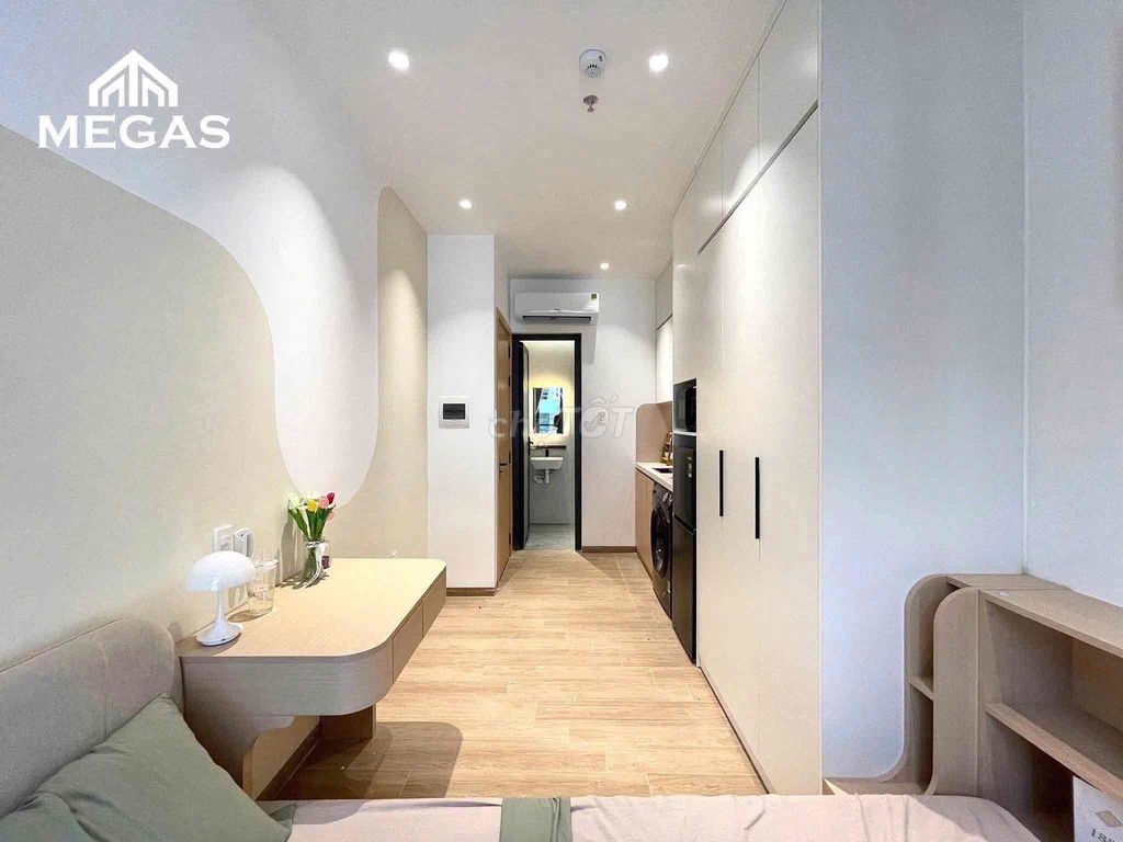The apartment's just opened up. Full interior right here in Tân Hương.