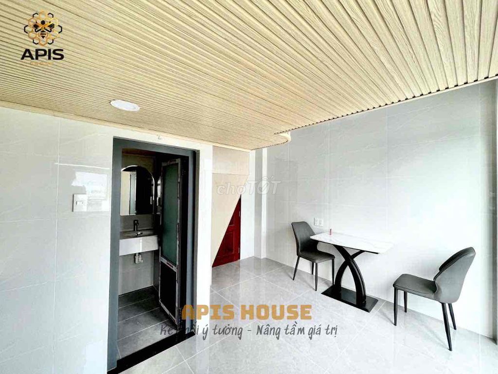Rent a room with chill's balcony. - Cleared the elevators.