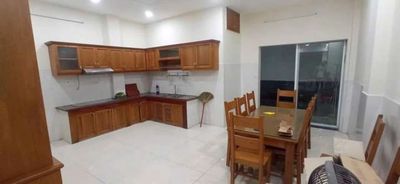 Free hostel near Phan Xích Long, bid from 1 million-six.