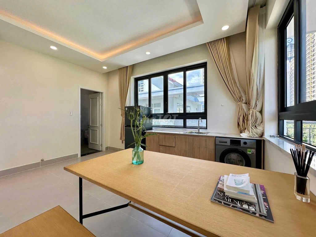 Open the apartment now. Ung Văn Khiêm full new furniture right here in the port.