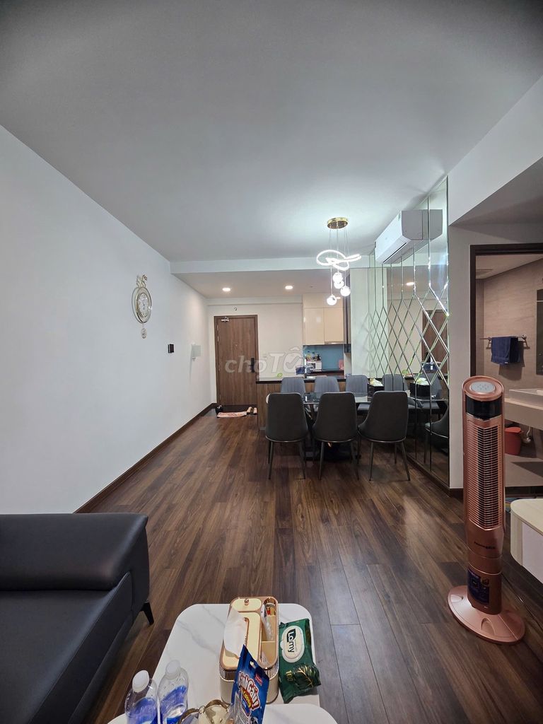 Let's rent two bedrooms for Akari City Võ Văn Kiệt.80m2