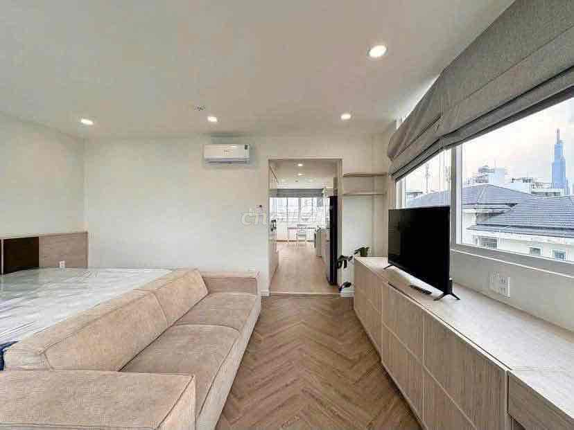 High level of living in the heart of District 1 - await new owners
