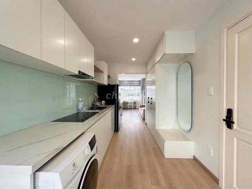 High level of living in the heart of District 1 - await new owners