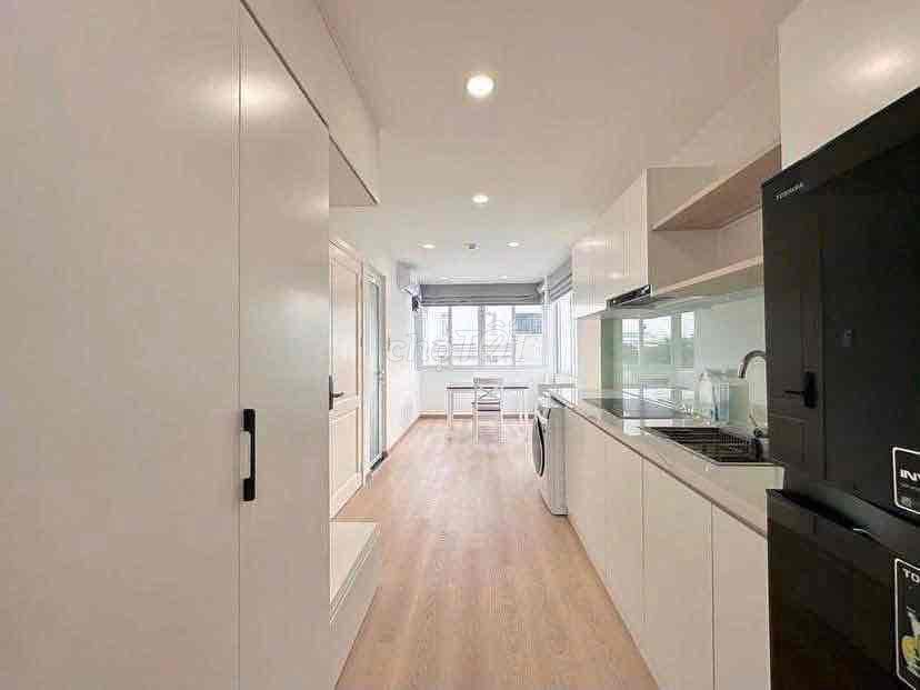 High level of living in the heart of District 1 - await new owners