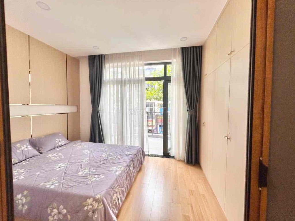 The studio apartment - 1 bedroom - 2 master bedroom near the green row