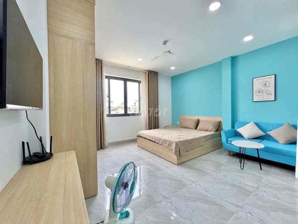 The 7th District apartment is wide open - Full of the finest furniture, let's say the house likes it, right now.