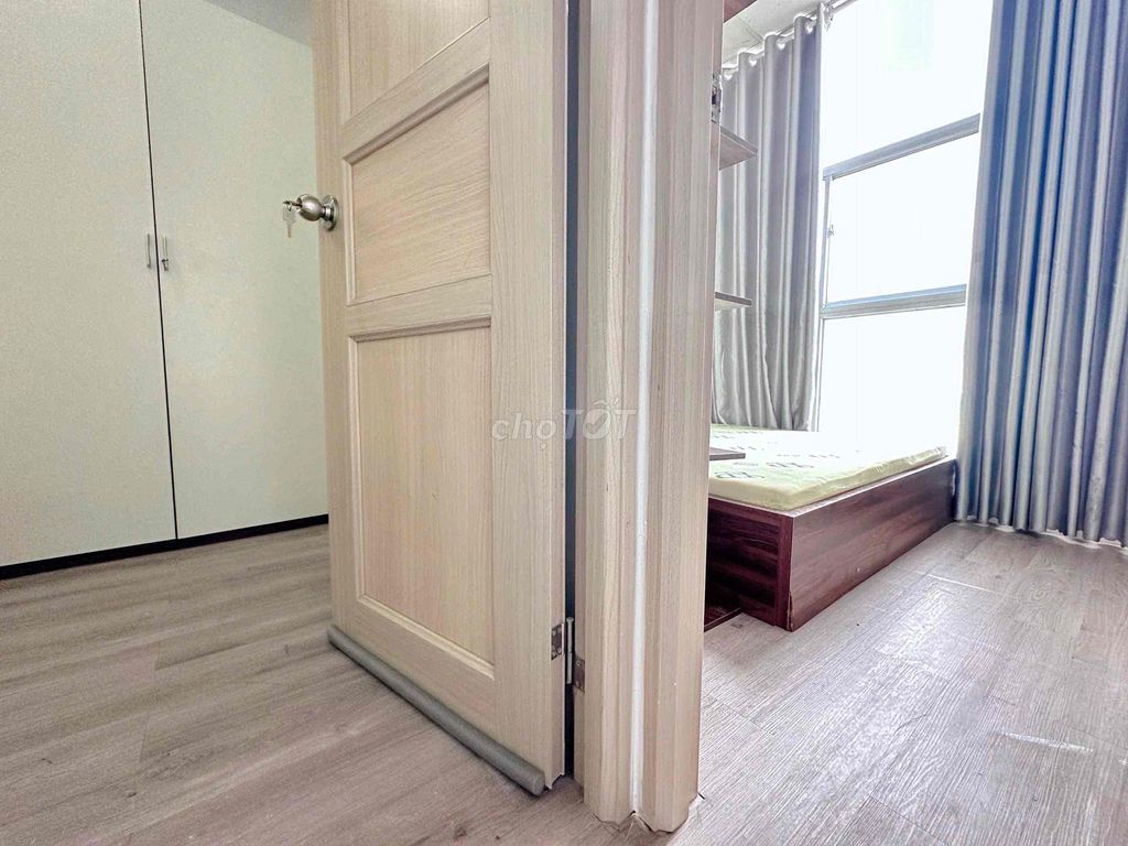 Rent two bedrooms. One bathroom.