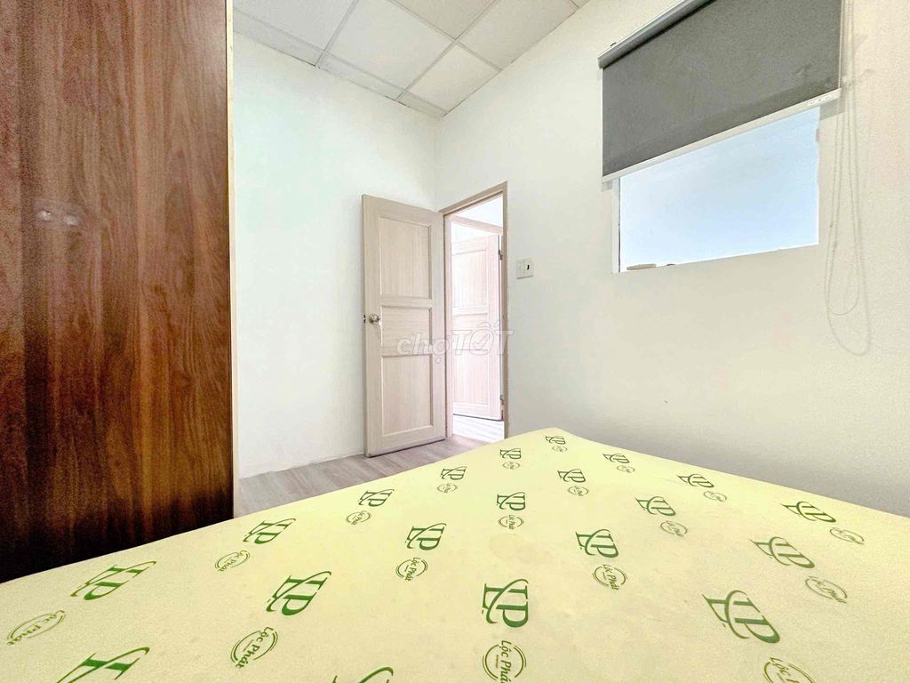 Rent two bedrooms. One bathroom.