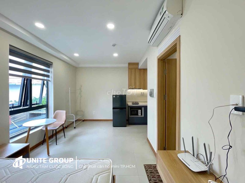 It's a 40-foot super Bình Thạnh apartment near the market.