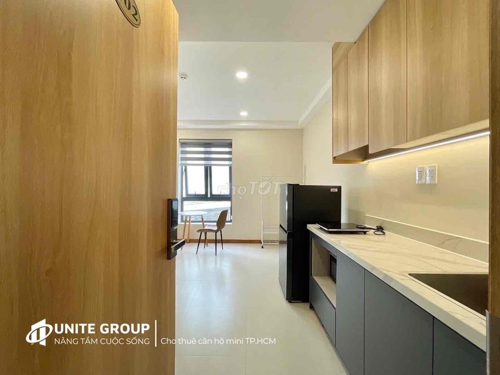 It's a 40-foot super Bình Thạnh apartment near the market.