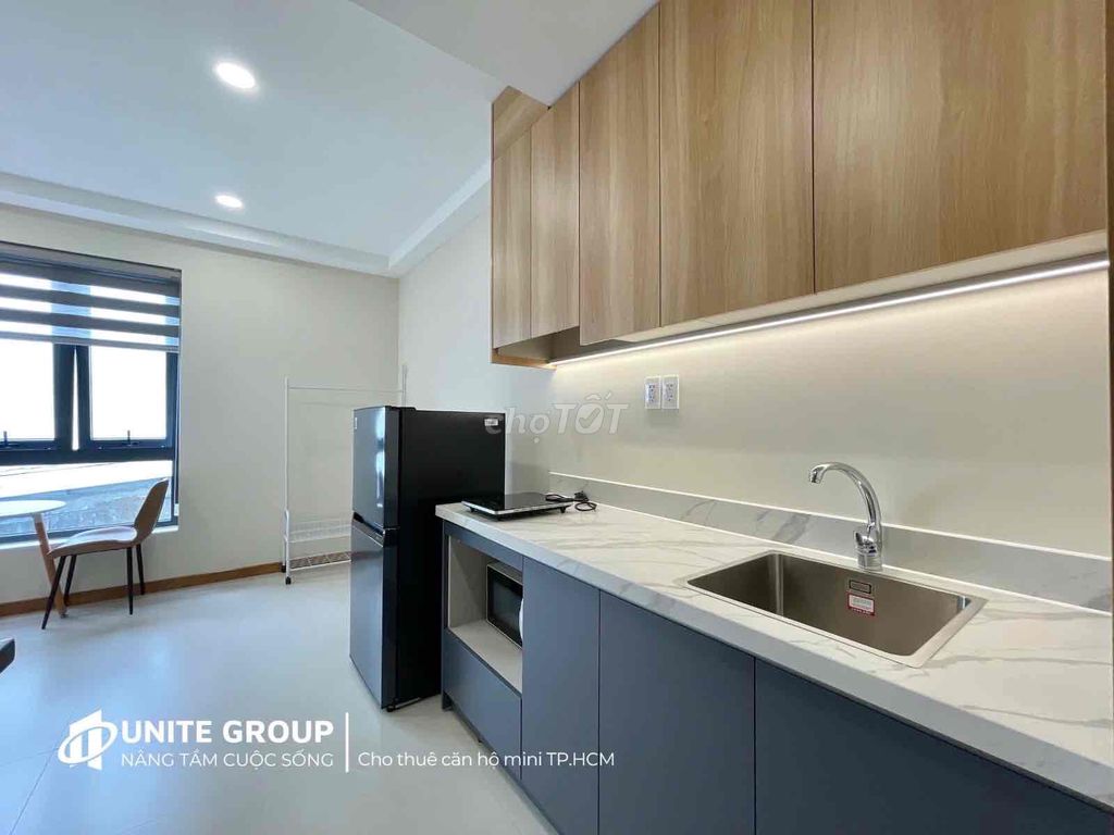 It's a 40-foot super Bình Thạnh apartment near the market.