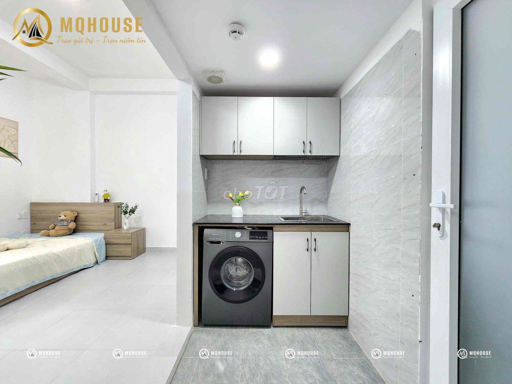 Rent the flat full interior window open sand.