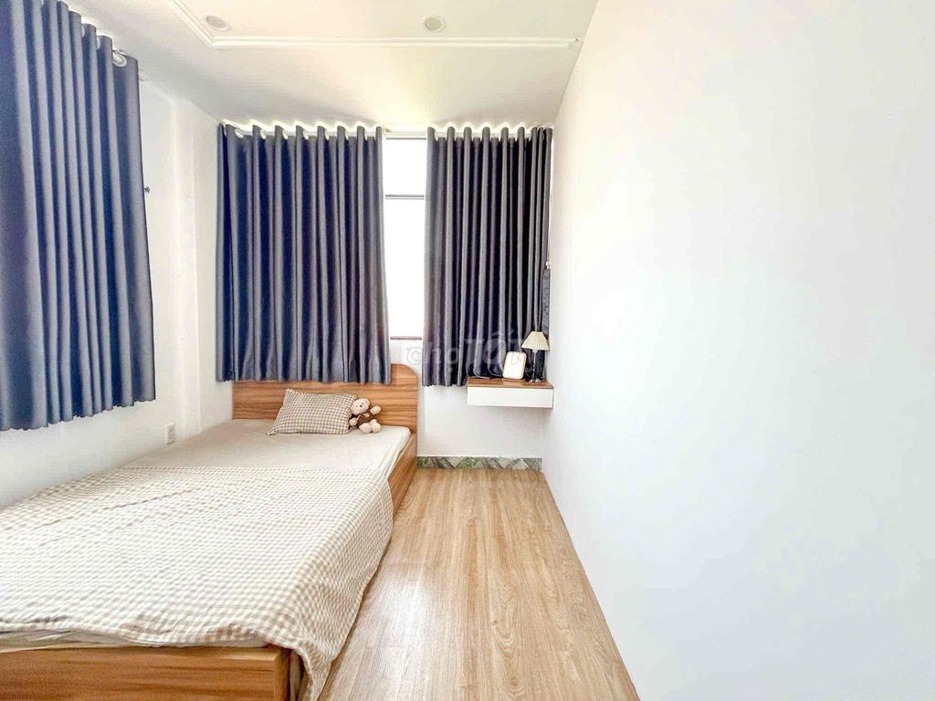 Two bedrooms, two bedrooms, three inches from ten million.